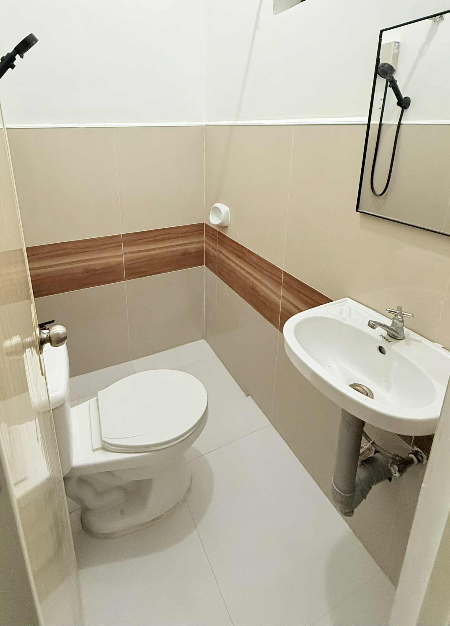 Standard — Photo 2